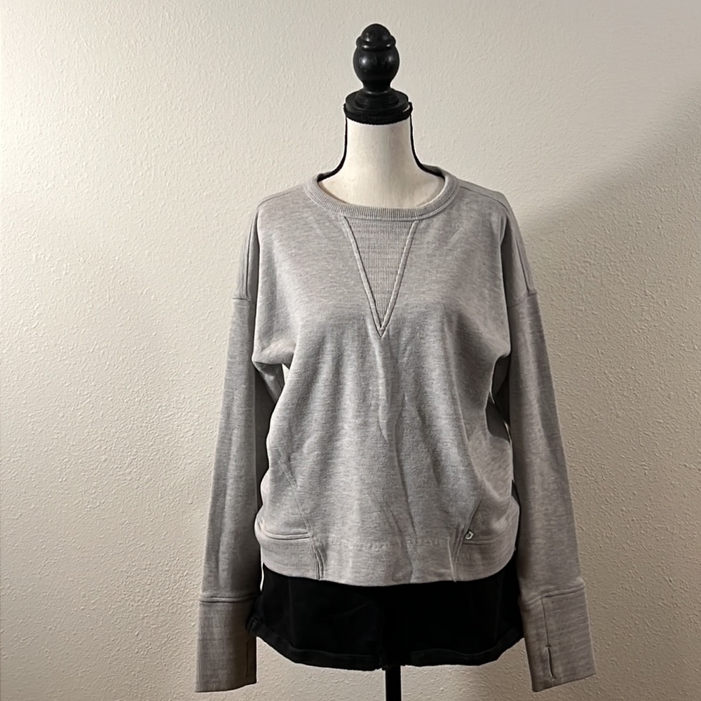 Mountain Hardware Cream Neutral Pullover Crewneck… - image 2